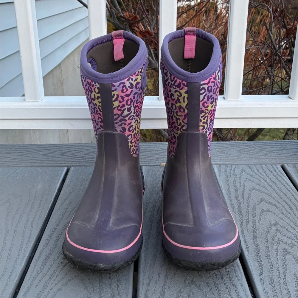 BOGS Youth Girl Classic II Rain Snow Boots Purple Leopard Print US Size  5/EU 38